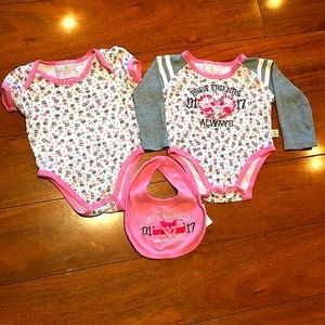 Duck Duck Goose Pink Roses 3 Piece Onesie Set 6-9m
